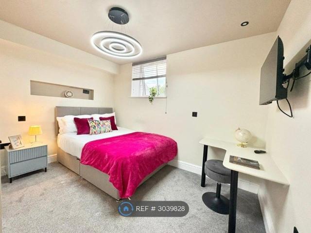 Room for rent in New Normanton, East Midlands