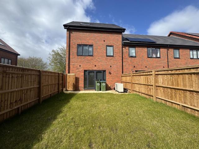 House for rent in Southcourt, Aylesbury