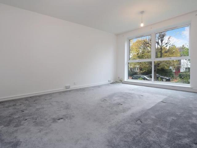 Apartment for rent in Surbiton, Greater London