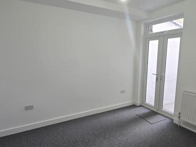 Apartment for rent in Leyton, Greater London