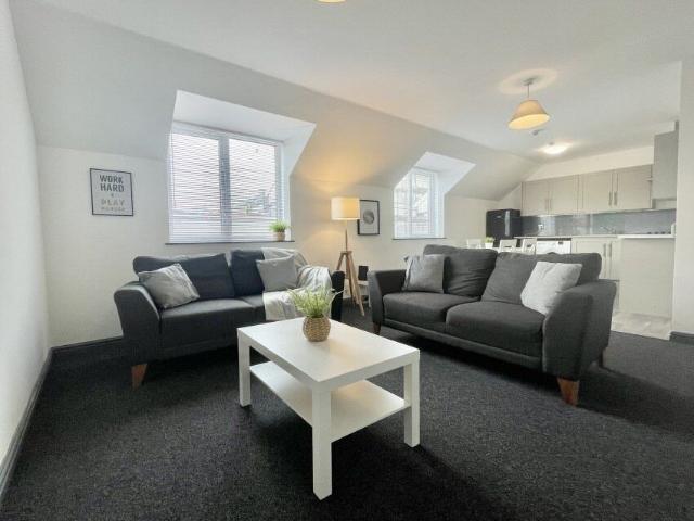Apartment for rent in Nangreaves, Wales