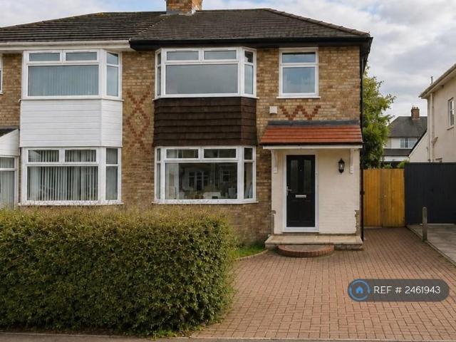 House for rent in Calderstones