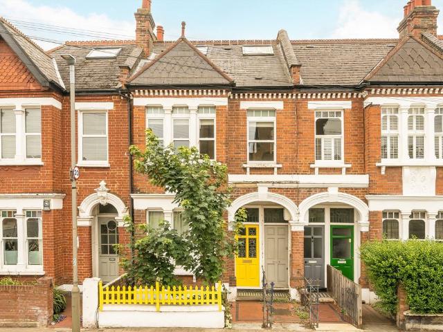 House for rent in Furzedown, Greater London