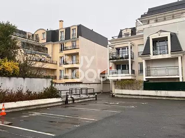 Garage location à Argenteuil, Franconville