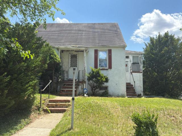 House for sale in Brooklyn, Baltimore