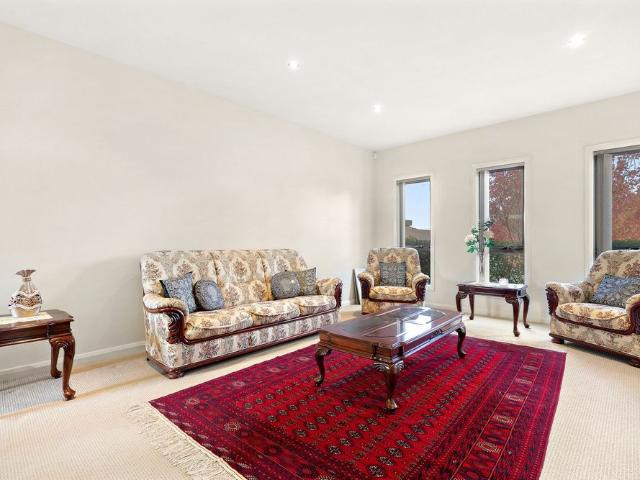 House for rent in Canberra, Gungahlin