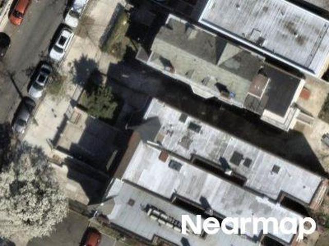 House for sale in The Bronx, Arverne