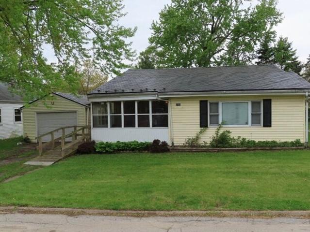 House for sale in Ottawa, Illinois