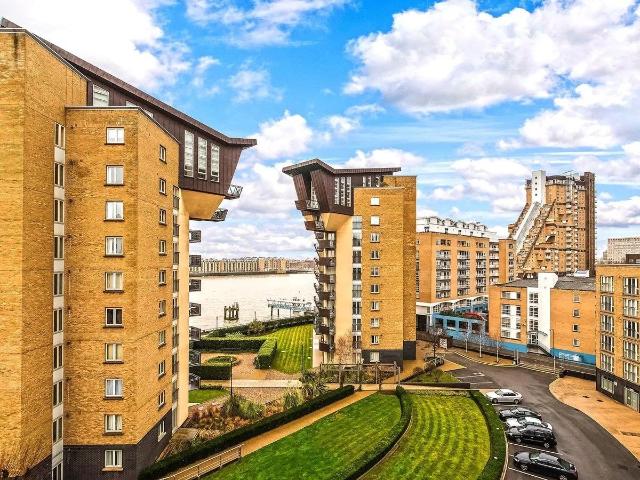 Apartment for rent in Canary Wharf, Greater London