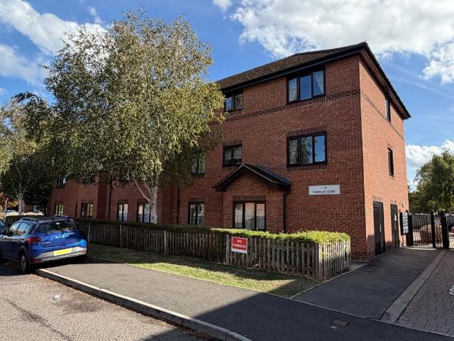 Apartment for rent in Cove West Heath, Rushmoor
