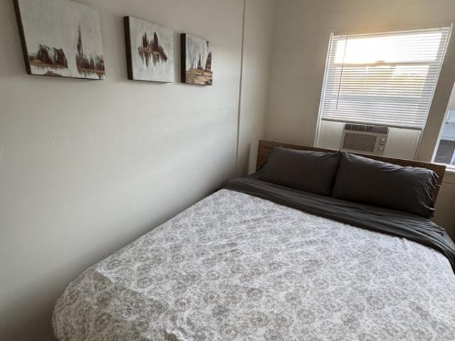 Room for rent in Hollywood Dell, Los Angeles