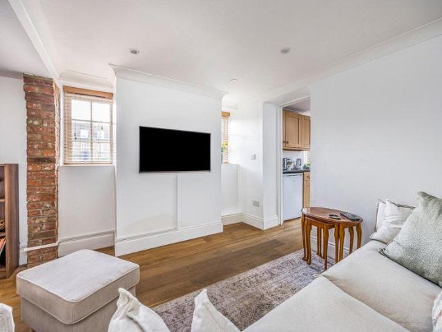House for rent in Chichester, Littlecote