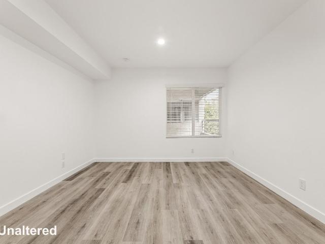 Apartment for rent in Canoga Park, California