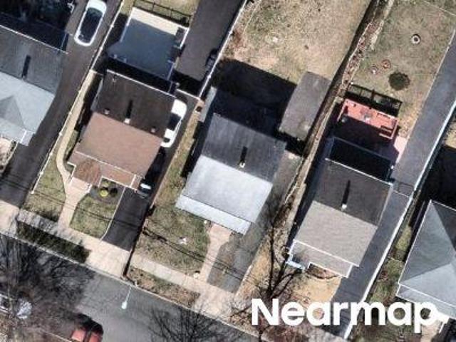House for sale in Teaneck