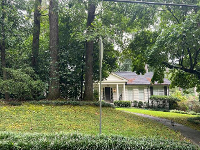 House for sale in Sandy Springs, Georgia