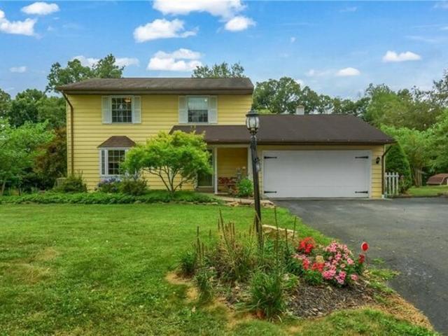 House for sale in Evans City, Pennsylvania