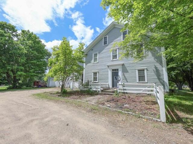 House for sale in New Hampshire