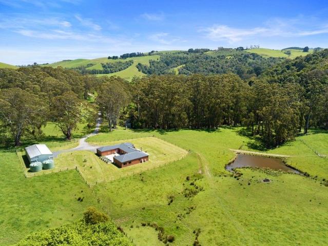 Cottage for sale in Foster, Victoria