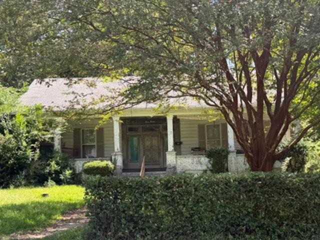 House for sale in Grenada, Mississippi