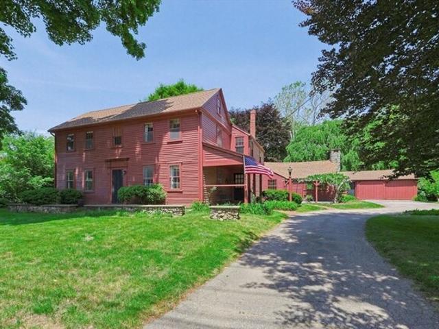 House for sale in Wrentham, Massachusetts