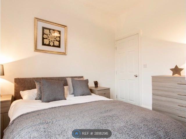House for rent in Joiner's Square, Hanley
