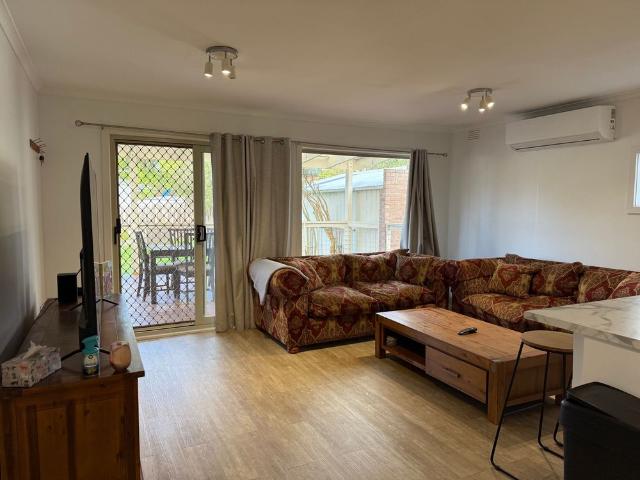 Room for rent in Camerons Creek, Victoria