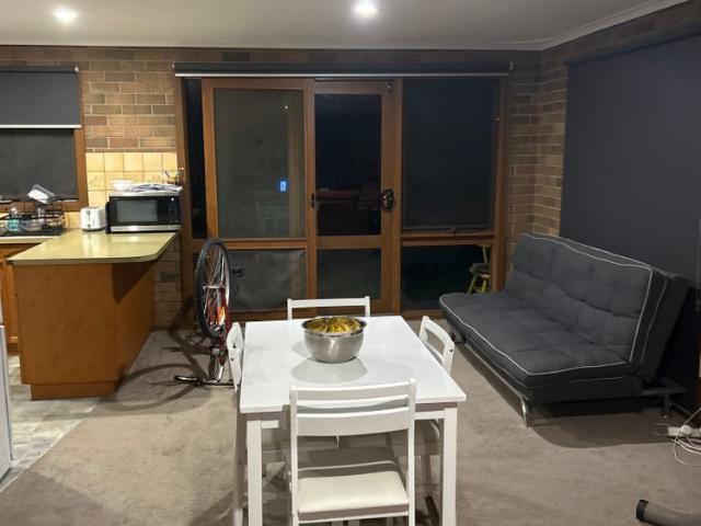 Room for rent in Camerons Creek, Victoria