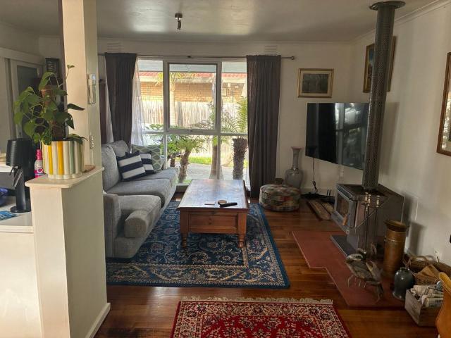 Room for rent in Frankston North, Melbourne