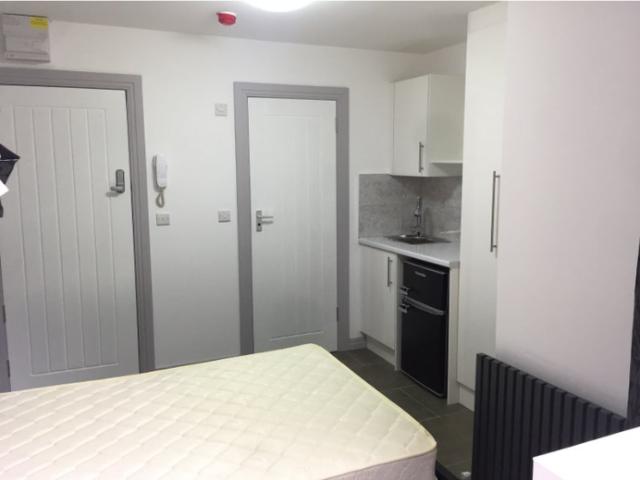 Room for rent in Yiewsley, Greater London