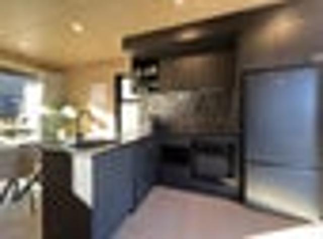 Townhouse for rent in Otakou