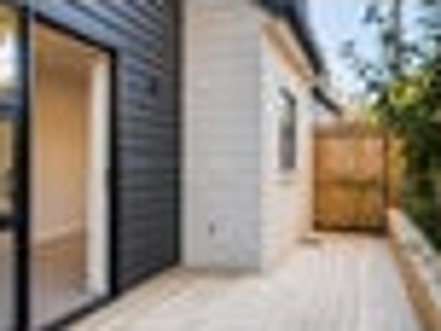Townhouse for rent in Hamilton North, Hamilton City