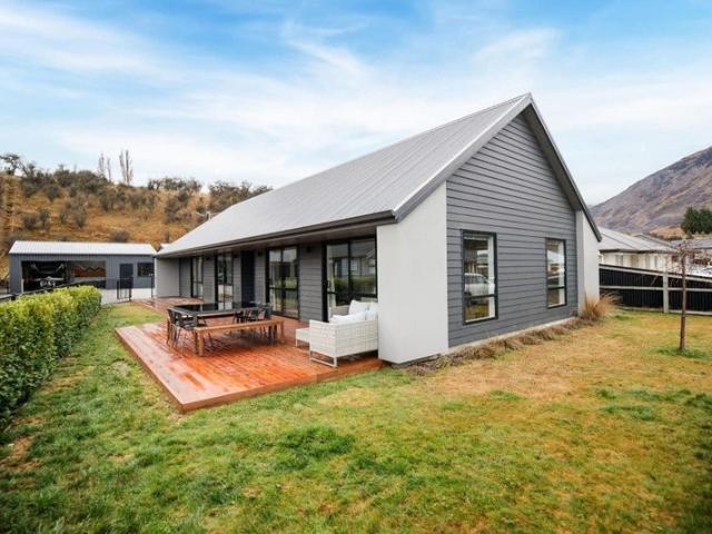 House for rent in Otakou