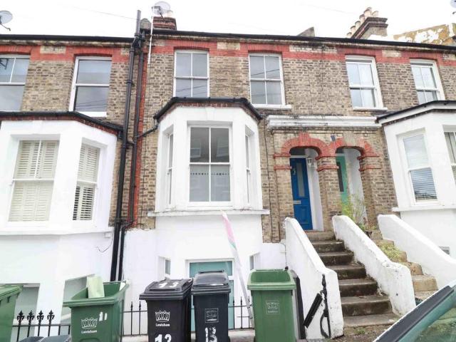 Apartment for rent in Upper Sydenham, Greater London