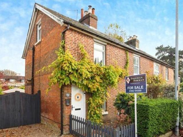 House for sale in Broadwater Down, Sandown Park