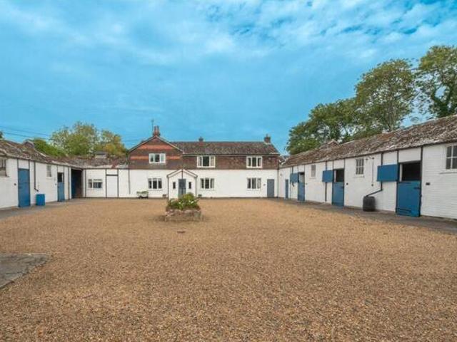 House for sale in Broadwater Down, Sandown Park