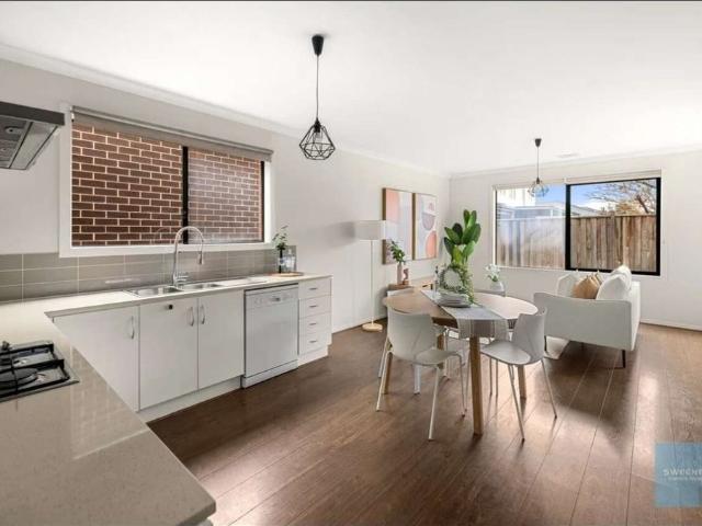 Room for rent in Camerons Creek, Victoria