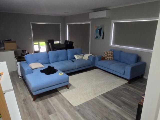 Room for rent in Camerons Creek, Victoria