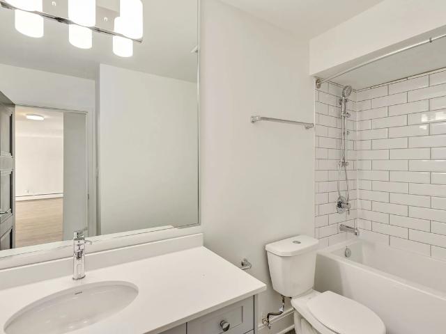 Apartment for rent in Saanich, British Columbia