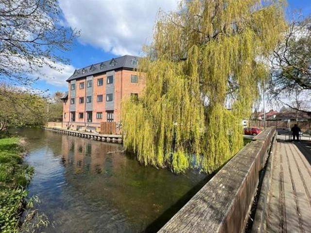 Studio for rent in Greater London