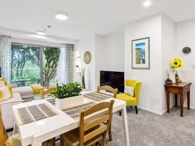 Apartment for rent in Takapuna