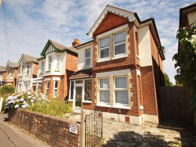 Apartment for rent in Talbot Village, Bournemouth