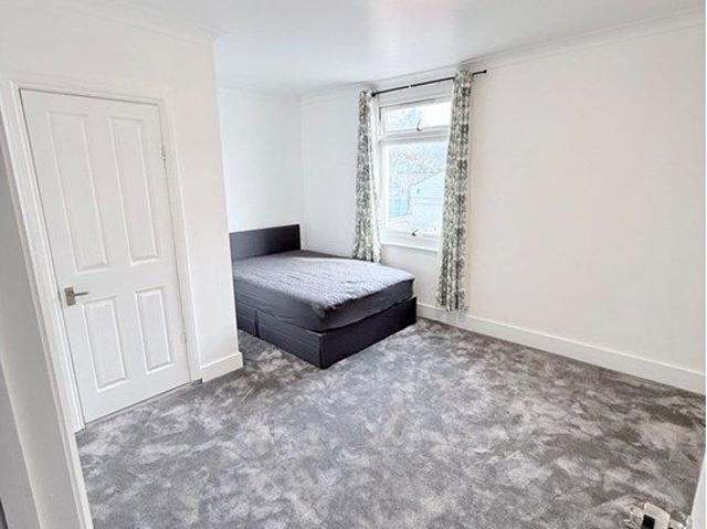 Room for rent in Glyndon, Greater London