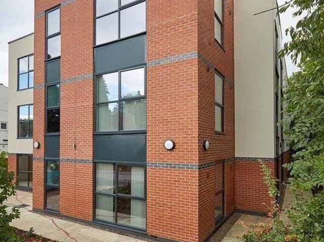 Apartment for rent in Metchley, Birmingham