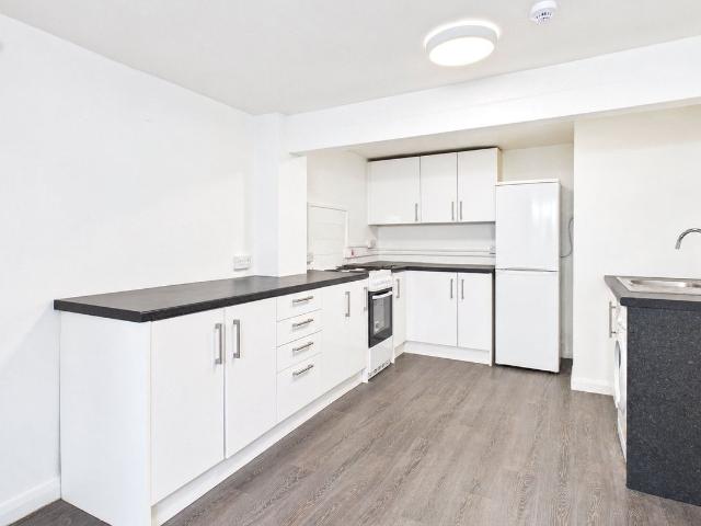 Apartment for rent in Round Hill, Brighton