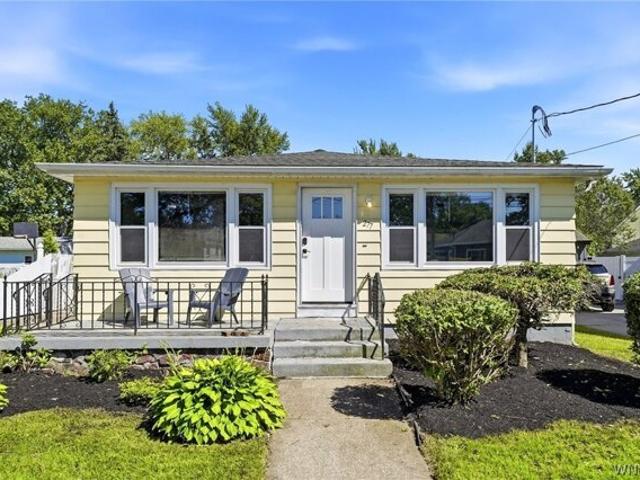 House for sale in Niagara, New York