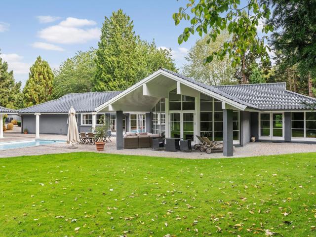 Hus til leje i Brøndby