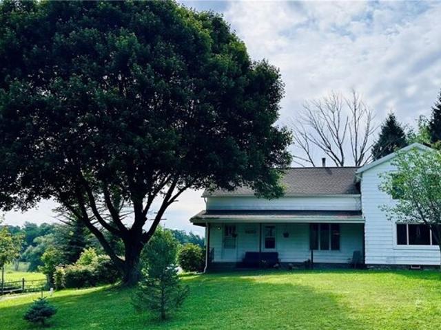 House for sale in Fredonia