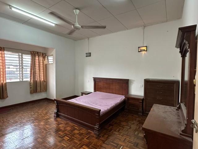 Room for rent in Petaling, Damansara Damai