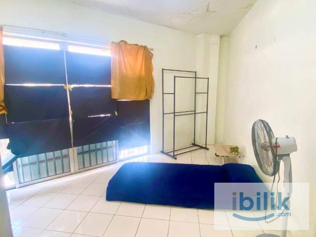 Room for rent in Petaling, Damansara Damai