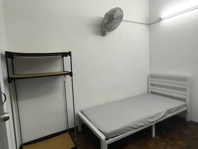 Room for rent in Petaling, Damansara Damai